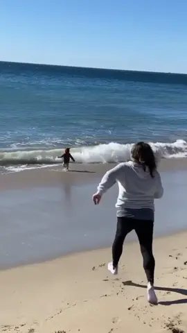 #fyp #fy #foryoupage #foryou #babysoftiktok #cutebaby #beach @kaseyc_18