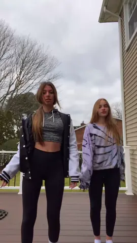 #Welcome2021 #duet #ColorCustomizer #foryoupage @torykrosserr @emmabowieee @michela_dan10 @julesdistefano @katenelmes