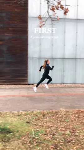 Slow motion vs. real life pace ✨🏃🏼‍♀️ #Running #runningmotivation #runningtiktok #runningirl #fyp #foryoupage #runningtips