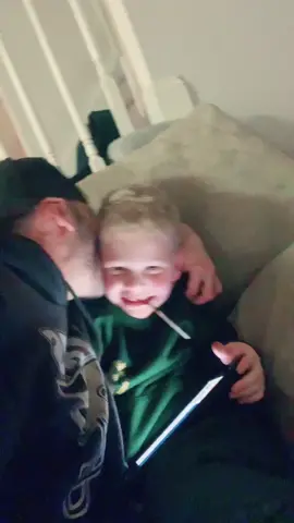 Nothing sweeter than this boy #dadsoftiktok #MomsofTikTok #dads #moms #hungry #apple #bff #sosweet #lovehim #fyp