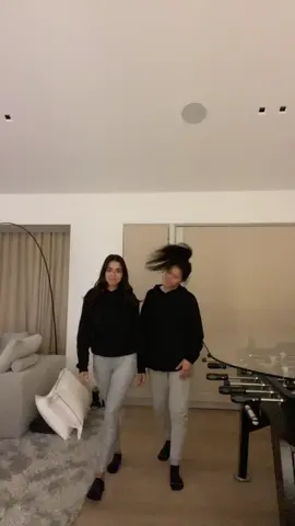 Nailed it!! #fyp #NFLPlayoffs #LiftandSnatchBrow @laurynkawasaki