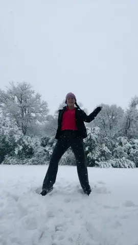can’t do one tiktok without my brother pegging me with a snowball #IsThisAvailable #snow #fyp #FitnessRoutine #texas