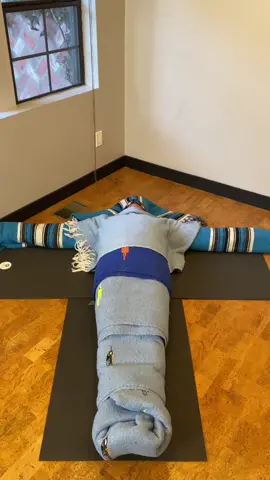 MOST RELAXING THING HANDS DOWN #yoga #relax #naptime #sleep #bedtime #health #calm #pose #relaxing #calming #chill #restorativeyoga #yogateacher #xo