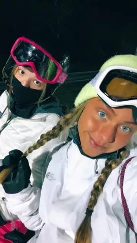 I rlly did catch someone fall hehe😄