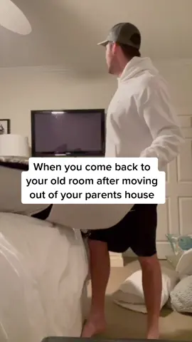 5000 pillows later... why do moms love pillows?? @wendypresley_