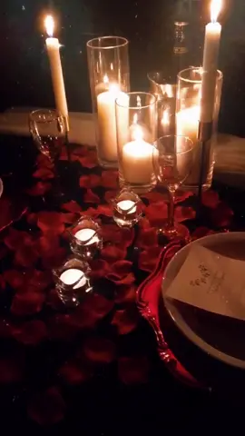 Romantic tablescape♥️🌹 #eventplanner #eventdecorations #valentines #romanticdinner #fyp