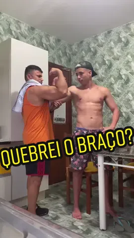 Responder a @marcelosmuel Trolei meu pai, falei que ele é um frango. #fy #fyp #trolagem #foryou