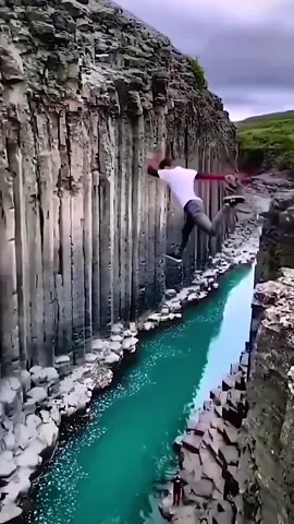 Crazy jump in crazy place 💦🤯💦 #extreme #jump #diving #dive #crazy #extremesports #wow #adrenaline #splash #stunt #epic #fyp #foryou #xyzcba #insane