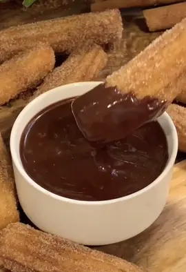 Churros and chocolate sauce 🤤❤️ [ via @mxriyum ] #foryou #foryoupage #fyp #foodtiktok #dessert #chocolate #nutella #baking #oreo