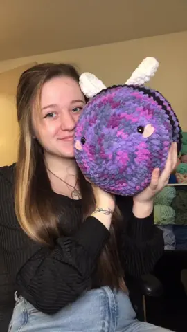 Making a custom order! I hope you enjoy!❤️⭐️🌟     #crochet #crochetbee #fyp