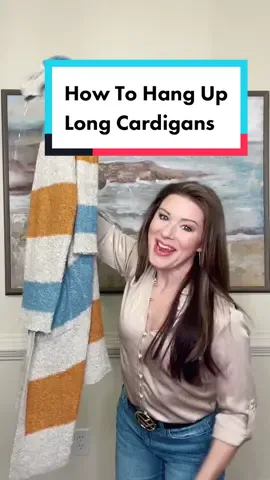 How to hang long cardigan sweaters #LearnOnTikTok #TikTokPartner #foldingclotheshacks #WinterFashion #CLF2020TaughtMe