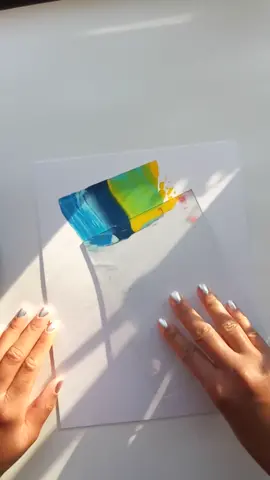 This color blend.😍 Also new #earrings are up on my shop.   #artworks. #handmade #sosatisfying #blending #coolcolorsart #scraper #glassart #scrapeart