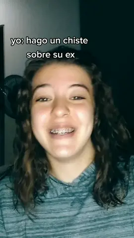 no le pegó con una silla por respeto a la silla