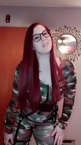 Vous aimez les danses? 💃🏻 #fyp #foryou #pourtoi #xyzbca #girl #curve #trend #dance #redhair #quebec