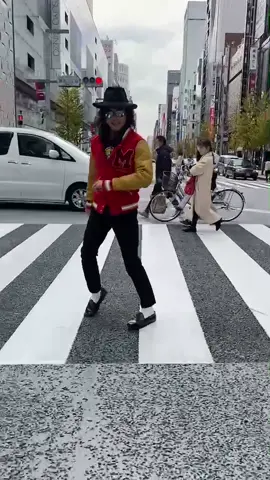 Side Walk🚶‍♂️(Asia Tour) #sidewalk #michaeljackton #moonwalker #mj #kingofpop #michaeljackson