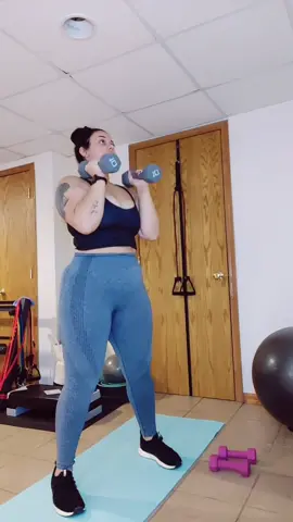 #athomeworkouts #comeworkoutwithme #plussizefitness #motivation #comejoinmyjourney #weightlossjourney #loseweightwithme