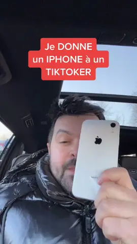 Répondre à @bernalex29 Un vrai tiktoker comme @willibed se doit d’avoir un IPhone! #iphone #tiktoker #cadeau #500k #1m #tiktokquebec #tiktokfrance
