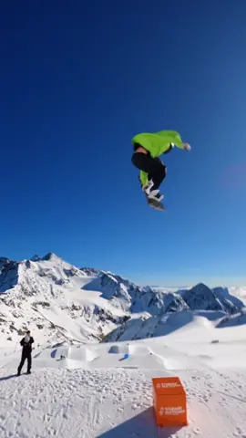 The triple threat 👉 #GoProAthlete @sventhorgren, @hotlapsofficial, + #GoProHERO9 Black #gopro #fyp #skitok #wee #snowboarding