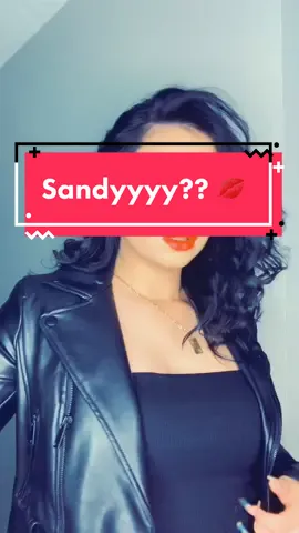 A draft kind of day 🙃 #draft #grease #grease #greaselightning #greaselighting #sandycheeks #baddie #old #oldschool #redlips