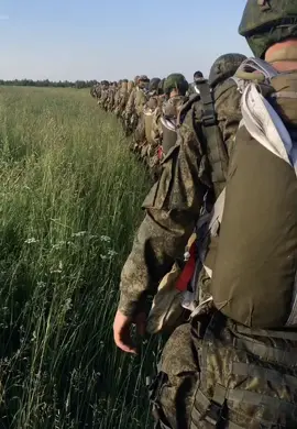 #вдв #спецназ #десантирование #парашютист #небо #армия