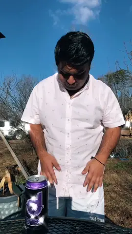 Happy Wednesday me thinking it’s summer with my outfit it’s 35 degrees #foryoupage #fyp #xyzbca #ColorCustomizer #typing #tiktokdiy #bang @bangenergy