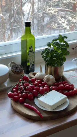 Baked feta pasta - the original viral #Uunifetapasta 🍝🔥#bakedfetapasta  #tiktokfood #fetapasta #foodtiktok