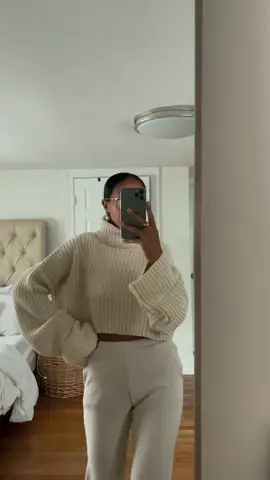 Work from out outfit for today ☕️❄️