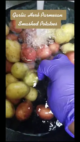 Tik tok made me do it. #smashedpotatoes #EasyRecipes #privatechef #chefshonjay #likenshare #fyp #followme #explorepage #foodtiktok #ThisorThatSBLV