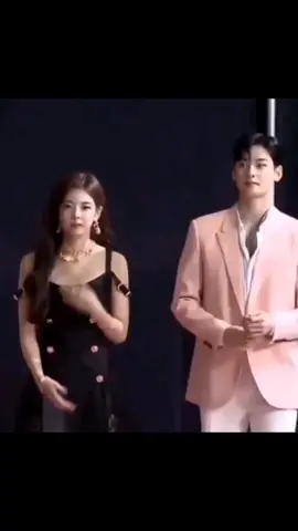 two prettiest 👄✨ #mc #fypシ #eunwoo #lia #suho #kpopfyp #viral