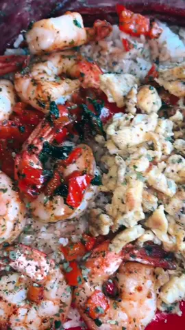 Good Morning ☀️ #chefdelaghetto #turkeybacon #shrimp #browneggs #brownrice #tiktokfood #chef #gourmet #breakfast #international #global