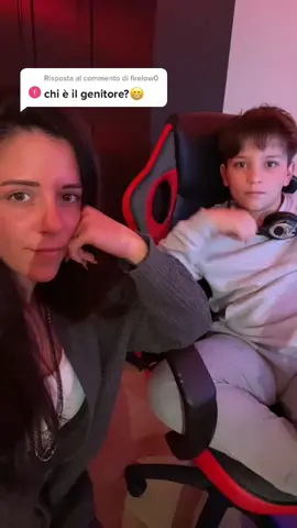 Rispondi a @firelow0 il primo che risponde #giovifamily gioca direttamente con chri a fortnite
