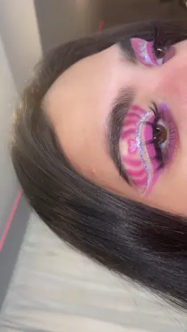 Day 2/14 Valentine’s Day looks #makeup #fyp #morpheofficial #glitter #parati #tutorials