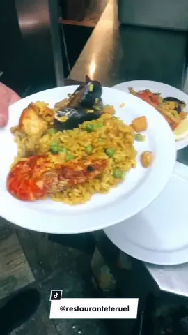 ¡Jueves paelleros en el Teruel! ❤️🥘 #paella #paellaespañola #restaurantes #comidacasera