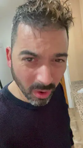 Hoy os enseño a preparar el verdadero  “pa amb Tomaca” 😂😂😂