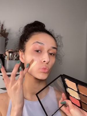 Lil makeup transition for ya 💜 #makeuptransition #makeuptransformation #purpleeyeshadow #eyelinertutorial #putyourheadonmyshoulder