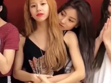 🥺 #twice #jihyo #chaeyoung #parkjihyo #sonchaeyoung #jichaeng #fyp #kpop #kpopedits #nightchanges #onedirection