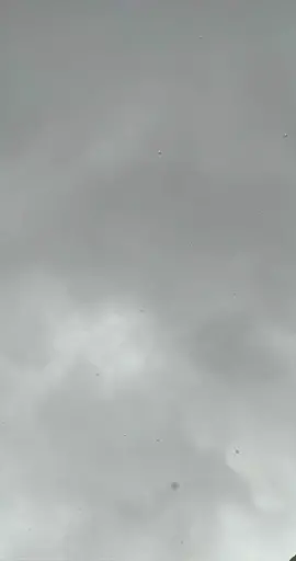 الله يكثر الصباحآت الي يحليها صوت المطر🥺🌧             #صوت_المطر #تصويري