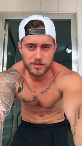 #RisquinhoNaSobrancelha ⚡️🕺🏼