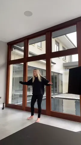 Thank god my brother isn’t here or he’d have my head!! #fyp #foryoupage #vocal