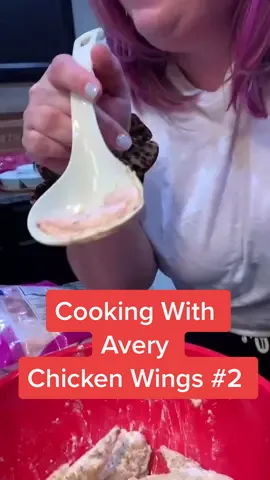 Cooking Chicken Wings with Avery! Pt 2 #Superbowlliv #chicken #chickenwings #airfryer #lemonpepper #dinner #cook #cooking #fail
