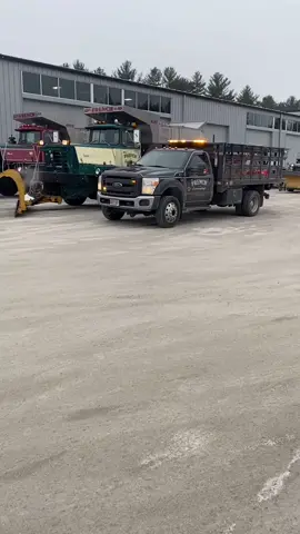 Part of our crew leaving #14sterling for #Boston.  #SnowTeam #ReadyToRoll #BestCrewInBoston #superbowl2021 #wlfrench #weplowboston #wemoveboston