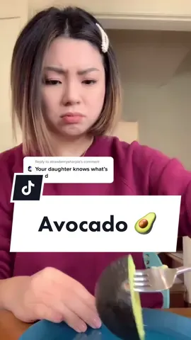 Reply to @strawberrysharpie My husband really thought she wanted unprocessed 🥑 for breakfast #sodifferent #spicyfam #siblingsbelike