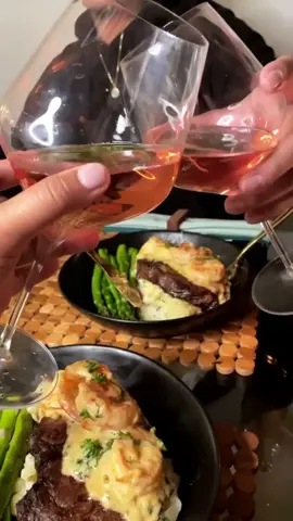 Valentine’s day! 💘Try this easy surf and turf recipe for your babe 💘🤗 recipe on my IG ♥️ #fyp #valentine