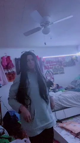 Here’s a weird vid of me with the new wig