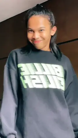 OMGGGG NAGAWA KO SLOWMO WALKKKKKK