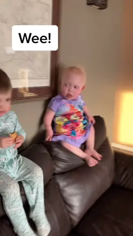 Waylon & Bella’s version of #wee ! #FeelingGood #MyHome #siblingslife #foryou #tiktokwee