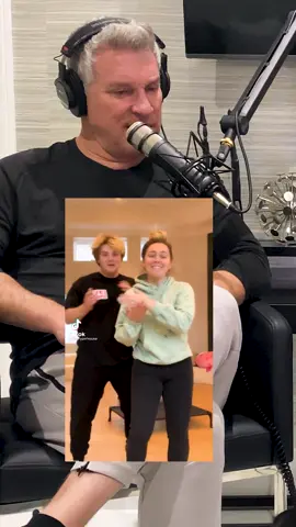 Explaining The Hype House to a Boomer #hypehouse #okboomer #fyp #trulyglowingselfielove #daddyissues