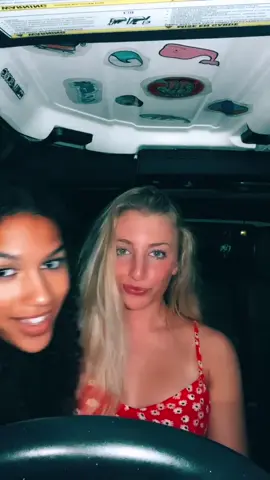 it’s #galentinesday 💌 @emilymariamatos @_ashleychisholm #ValentinesDay #perfectmatch