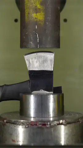 Don't try this at home!! ⚠️ #hydraulicpress #test