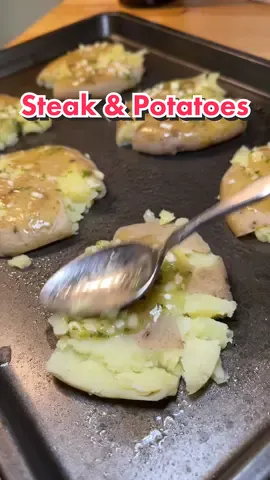 Reply to @peef59 Steak and smashed potatoes recipe! (Potato Recipe credit: cafedelites.com) #filetmignon #smashedpotatoes #foodtiktok